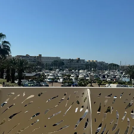 Au Vibes - Cote Naturiste - Rooftop - Piscine - Couples Only דירה אגדה